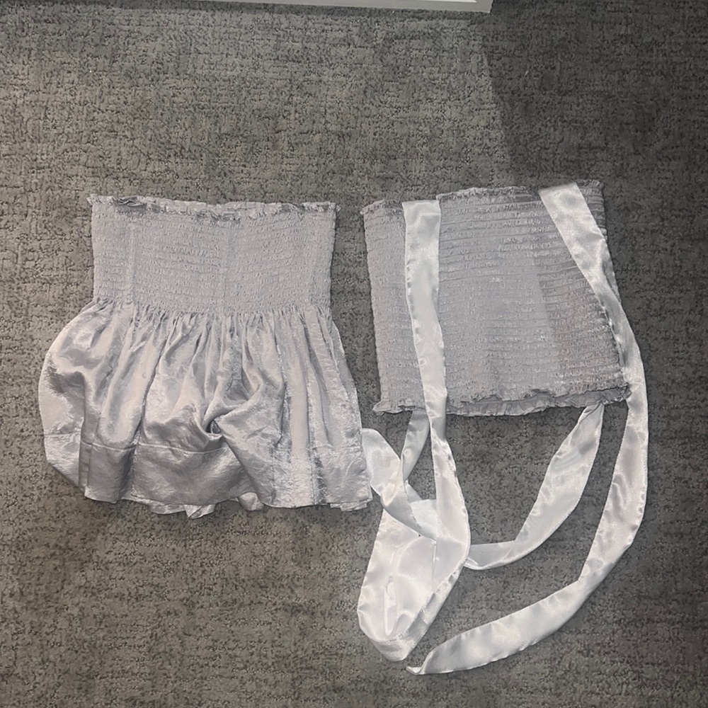 KOCH CECE AND ERICA SKIRT IN SILVER PEARL BOTH SIZE SMALL
